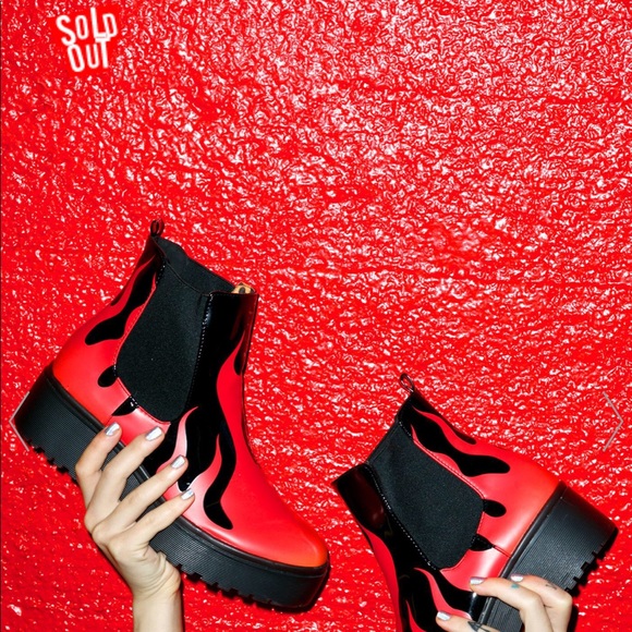 (SOLD) Fire Sign Boots - Picture 3 of 5